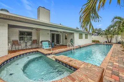 Image de Pool Home in Seminole Florida