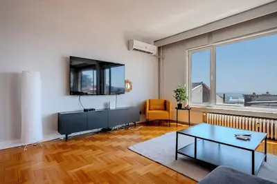 Image de Bosphorus View with Spacious 5-bedroom apartment in amazing Istanbul with Ac