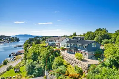 Image de Colorful 4-room apartment in lush&rural - very close to the sea