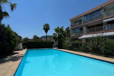 Image de 3 pièces avec piscine à 5 minutes à pied de la plage et de toutes commodités! ! ! !