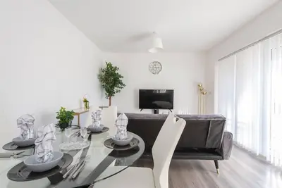Image de Secured 2-bedroom apartment with balcony and free parking - Maidstone