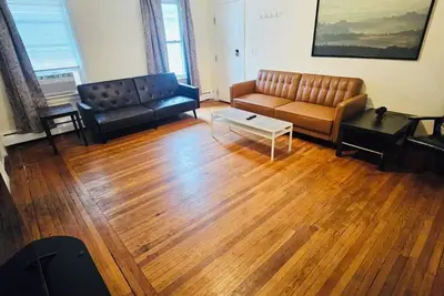 Image de Cozy 2 bed near Whole Foods, Downtown, Miriam, etc