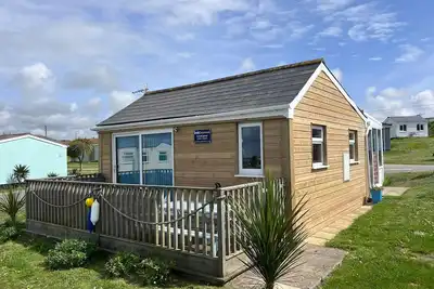 Image de Clonmore 5 min walk to Hayle Beach. 2 bedroom chalet, conservatory and veranda