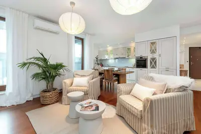 Image de Sea Tower 11 | Gdynia | Luxury Apartment | Parking & Balcony