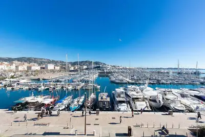 Image de Appartement 3 ch vue panoramique mer - 500m Croisette
