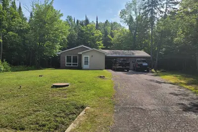 Image de Charming 4-bedroom house with WiFi, Ac in peaceful White Pine