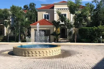 Image de Beautiful Landmark Resort Private 2-bed, 3-bath Villa with pool, hot tub, & gym.