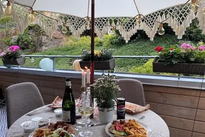 Image de Luxury Green Home. Central Stockholm. Pets are welcome. Family friendly. terrace