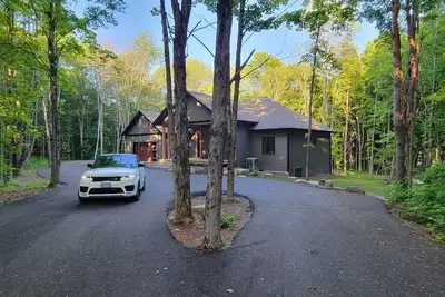 Image de Luxury Cottage Getaway-Near Beach, Hikes, Golf, Ski, provinvial Parks & Downtown