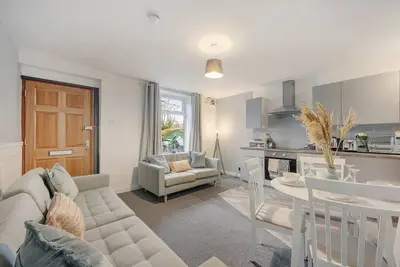 Image de 3 Beds | Free Parking | Stylish