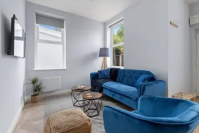 Image de Modern Apartment Twin Room | Free Parking |Suite 3