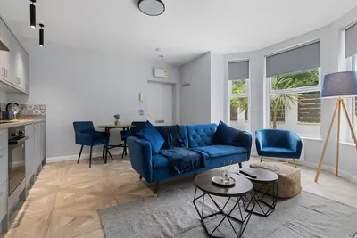Image de Modern Apartment |King Bed |Free Parking Suite 2