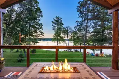 Image de Spacious 3-bedroom house on charming Nisswa Lake