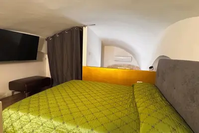 Image de Ground floor loft, Street parking Ideal for capacity: up to 4 people
