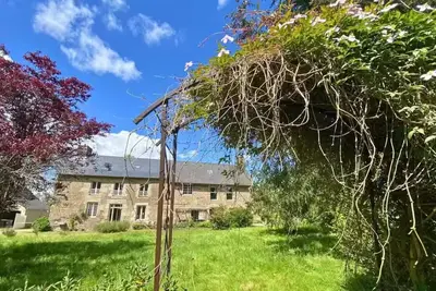 Image de Maison de maître de 300 m² sur parc arboré