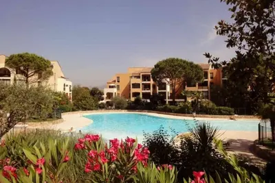 Image de . 🌿 Les Oliviers – Gîte de charme avec piscines à Mougins 🌞