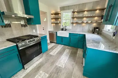 Image de The Cowbell - 3-bedroom farmhouse in charming Berkeley Springs