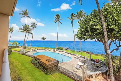 Image de Boldly Oceanfront. Stylishly Maui. Royal Mauian 2-Bedroom Retreat