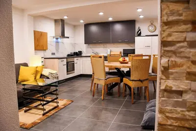 Image de Appartement 'Ferienwohnung Dina' avec terrasse privée, balcon et Wi-Fi