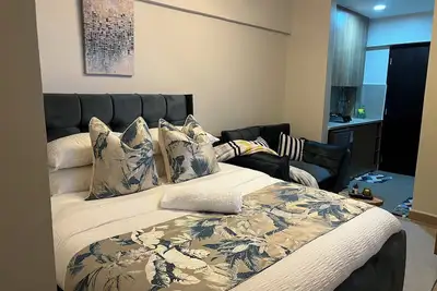 Image de Step into effortless luxury at The Mesquite Studio.