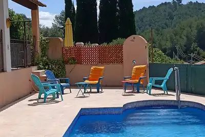 Image de Maison De Vacances Avec Piscine avec vue sur la montagne, Wi-Fi et climatisation