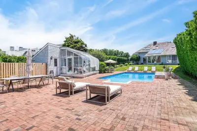 Image de Oceanfront Montauk Retreat with Stunning Views, Chic Interiors & Private Pool