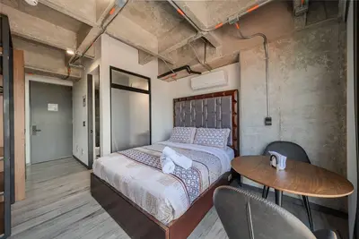 Image de |Ahead| Pleasant Loft with Ac and Parking