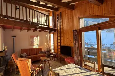 Image de Appartement avec balcon face aux pistes de ski