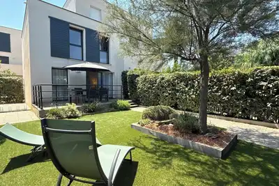 Image de Villa Bianca by Valras’Loc – Pavillon Élégant avec Jardin