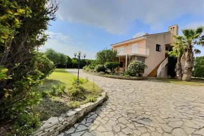 Image de Splendide maison pour 10 personnes avec piscine pr