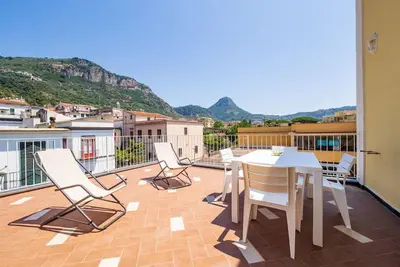 Image de Limoncello - De Vivo Realty