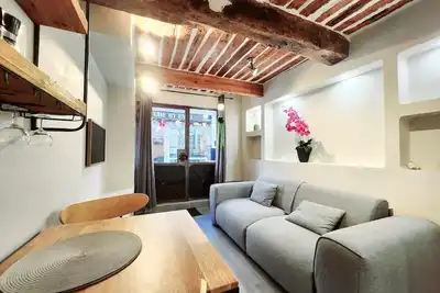 Image de La Fourmi Azuréenne - Studio dans le Vieil Antibes