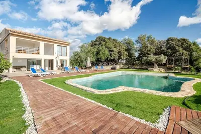 Image de Modern rural house 10min from the beach