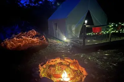 Image de Sugar Brook “Off Grid” Glamping