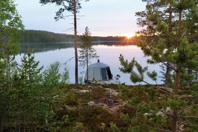 Image de Luxury Off-Grid Dream in Hamra National Park.