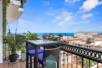 Image de Contemporary luxury with resort style