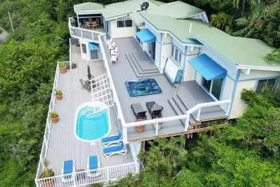 Image de Phoenix By The Sea - St. John