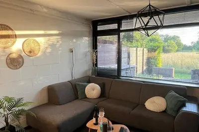 Image de Holiday home close to multiple beaches Stewstays