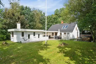 Image de Belle maison Ă Thyholm avec sauna