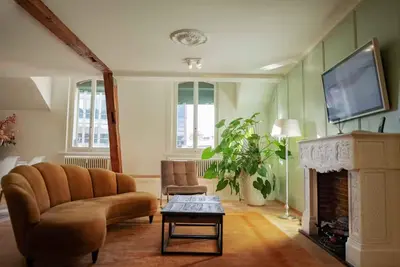 Image de Appartement en ville avec piscine au cœur de Berne