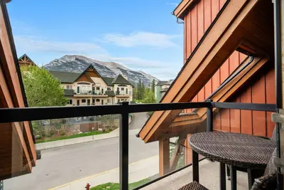 Image de Relaxing Retreat with Fireplace, Bbq & Hot Tub