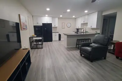 Image de Cozy/ family place Tampa, centrally located!