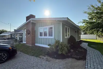 Image de Bright & Modern 3br Lakeview Getaway – Fully Renovated July 2025