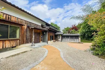 Image de Comfortable 150-year-old traditional Japanese-style inn near the ruins of Takeda Castle floating on the sea of clouds.
