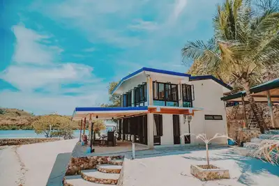 Image de Private & Secluded Island Retreat ~ Beach ~ Kayaks ~ A/C ~ WiFi ~ Island Hopping