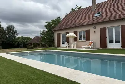Image de Maison familiale avec piscine privée et animaux admis à Saint-Mesmin