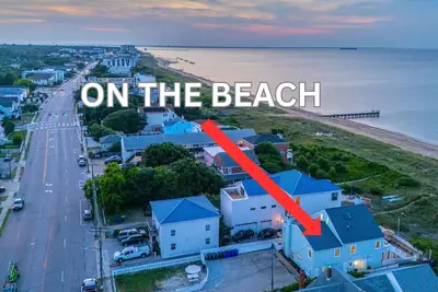Image de 2bd+Den: BeachAccess| KingBedsI FencedYard| DogsOk