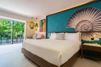 Image de All Inclusive Room for Your Perfect Getaway Near Stunning Beaches! Pool