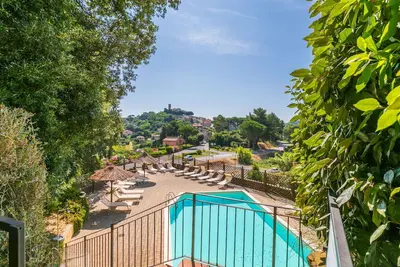 Image de Agréable appartement pour 4 personnes avec Wifi, climatisation, piscine, Tv, patio et parking