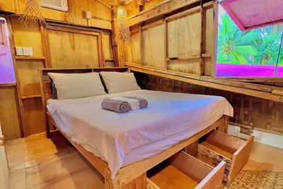 Image de Charming 1-Bedroom Cottage with Private Beach Access, Ocean 9, Queen Bed Ac Wifi